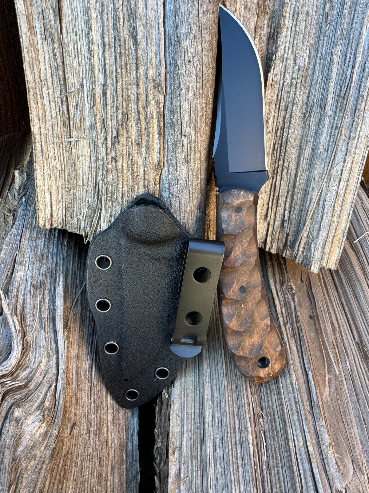 Compact Tactical Knife – 80CrV2 Steel, 3.15" Blade, Maple Handle, Silent Sheath